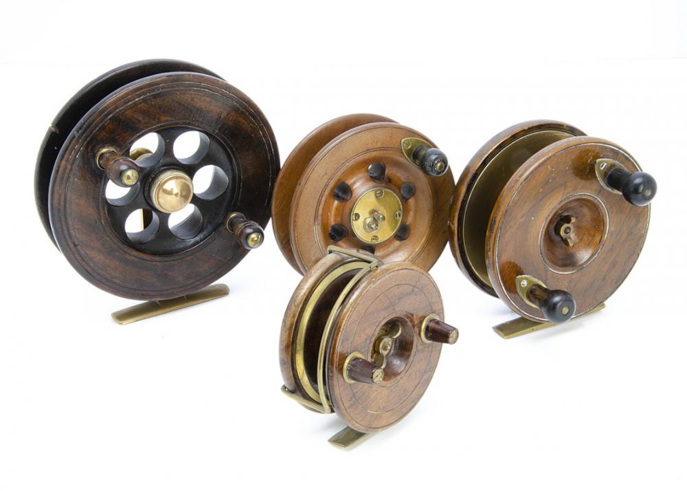 A Vintage wooden and brass 'Saltscar' Sea Reel, 6½, named to the